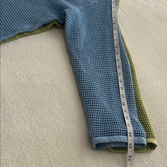 Focus Bundle of Waffle Knit 100% Cotton Tops, Green + Blue, Women’s Large - Picture 7 of 8